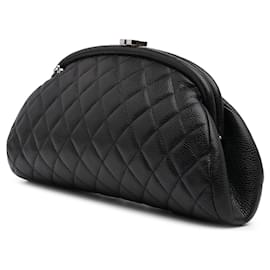 Chanel-Pochette Chanel en caviar matelassé noir Timeless Kisslock avec chaîne-Noir