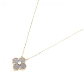 Van Cleef & Arpels-Van Cleef & Arpels Vintage Alhambra Necklace-Golden