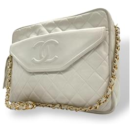 Chanel-Chanel White Leather Shoulder Bag-White