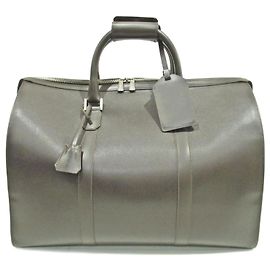 Alfred Dunhill Sac Boston en cuir marron Dunhill Marron