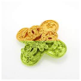 Chanel-Chanel Gold Plated Brooch with Triple Coco Clover Motif-Golden
