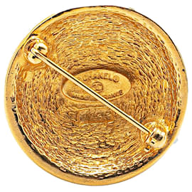 Chanel-Chanel Gold Gold Plated CC Quilted Round Brooch-Golden