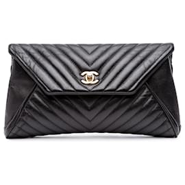 Chanel-Chanel Black Chevron Lambskin Fold Up Again Clutch-Black