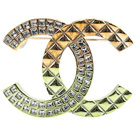Chanel-Chanel Gold Gold Plated Rhinestone CC Quilted Brooch-Golden