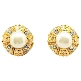 Chanel-Chanel Gold Gold Plated Round Faux Pearl Rhinestones Clip on Earrings-Golden