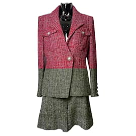 Chanel-Chanel 19C La Pausa Red Tweed Pearl Jacket and Shorts Suit SET FR 36/38-Red