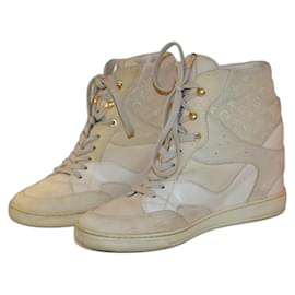 Louis Vuitton-sneakers-Beige