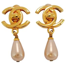 Chanel-Chanel Gold Plated Clip Earrings-Golden