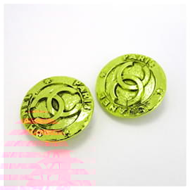 Chanel-Chanel Gold Plated Clip Earrings-Golden