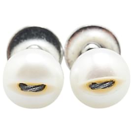 Louis Vuitton-Louis Vuitton Silver Cufflinks-Silvery
