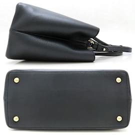 Fendi-Fendi Petit Toujour Handbag-Black