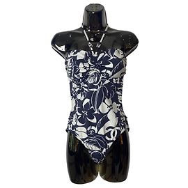 Chanel 2021 Coco Beach Traje de Baño Negro Blanco de Una Pieza FR 40 Negro Blanco