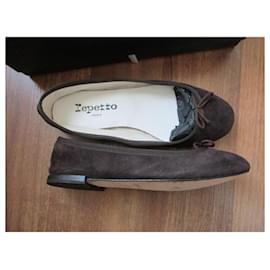 Repetto-Cinderella ballerinas in ebony suede, size 35.-Dark brown