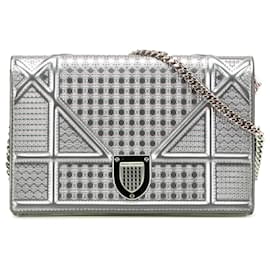 Dior-Dior Silver Metallic Patent Microcannage Diorama Wallet on Chain-Silvery