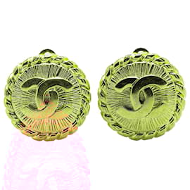 Chanel-Chanel Gold Gold Plated CC Round Clip on Earrings-Golden