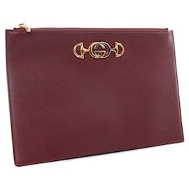 Gucci-Gucci Red Leather Zumi Zip Pouch-Red,Dark red