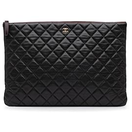 Chanel-Chanel Black Large Quilted Caviar O Case Clutch-Black