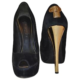 Louis Vuitton-you have pointed out-Black