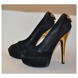Louis Vuitton-you have pointed out-Black