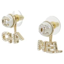 Chanel-Chanel AB6484 Gold and White Stud Earrings-White,Golden