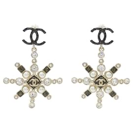 Chanel-Chanel AB2323 Drop Earrings-Black,White,Golden