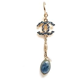 Chanel-Chanel 2011 Mono Boucle Creole CC golden metal single Hoop Earring Pendant-Golden