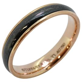 Tiffany & Co-Tiffany Classic Band Ring in 18K Pink Gold and Titanium-Black
