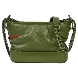 Chanel-Chanel Gabriel Hobo Bag in Red Suede-Red
