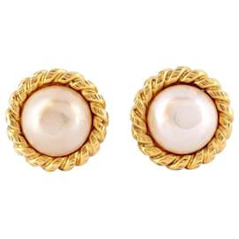 Chanel-Chanel Gold Plated Clip Earrings-Golden