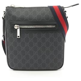 Gucci-Bolsa de Ombro Pequena Gucci GG Supreme-Preto