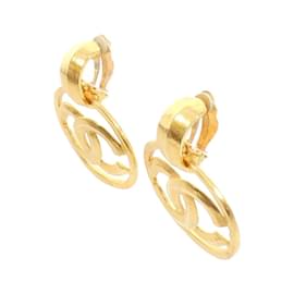 Chanel-Chanel Gold Clip Earrings-Golden