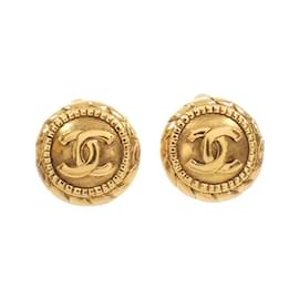 Chanel-Chanel Gold Clip Earrings-Golden