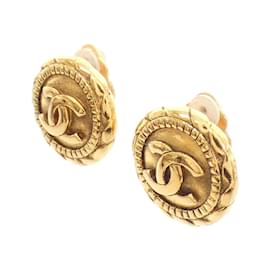Chanel-Chanel Gold Clip Earrings-Golden