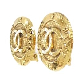Chanel-Chanel Gold Clip Earrings-Golden