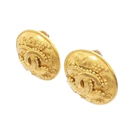 Chanel-Chanel Gold Clip Earrings-Golden