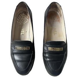 Mocasines Chanel de cuero negro Negro