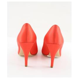 Michel Vivien-Red heels-Red