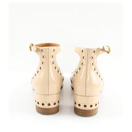 Chloé-Patented leather heels-Beige