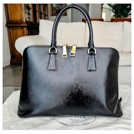 Prada-Wide promenade-Black