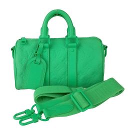 Sac à main en cuir Taurillon vert Louis Vuitton Vert