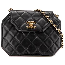 Chanel-Chanel Black CC Quilted Lambskin Octagon Flap-Black