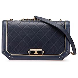 Chanel-Chanel Blue Medium Quilted Calfskin Octagon CC Clasp Flap-Blue,Navy blue