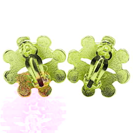 Chanel-Chanel Gold Gold Plated CC Flower Clip On Earrings-Golden