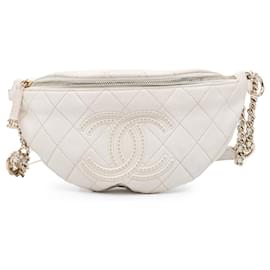 Chanel-Chanel White CC Quilted Lambskin Studded Logo Belt Bag-White,Cream