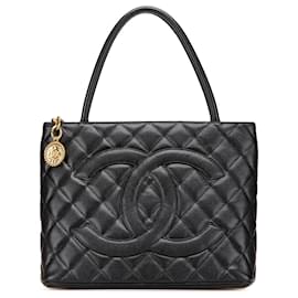 Chanel-Chanel Black Caviar Medallion Tote -Black