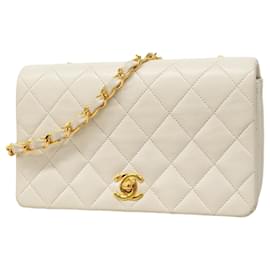 Chanel-Chanel White Lambskin Shoulder Bag-White
