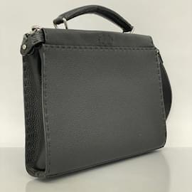 Fendi-Fendi Selleria Peekaboo Handbag-Black