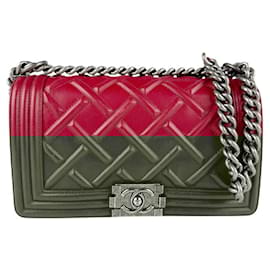 Chanel-Chanel Boy Shoulder Bag in Red Leather-Red