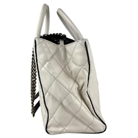 Chanel-Chanel Matelasse Leather Handbag-Black,Eggshell