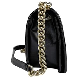 Chanel-Chanel Boy Shoulder Bag in Black and Gold-Black,Golden